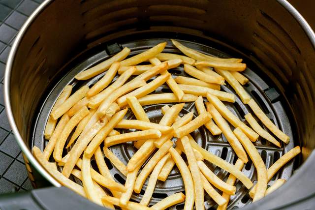 悠伴智能空气炸锅评测：新手小白秒变小厨仙，烹饪省心省时又省力