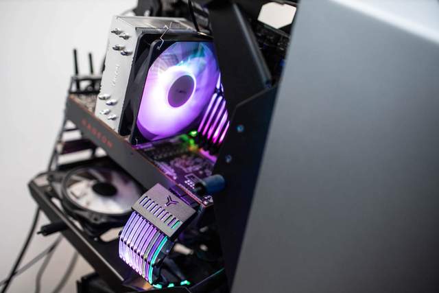 高能低价，“芯”舒畅，三款百元CPU散热器横测