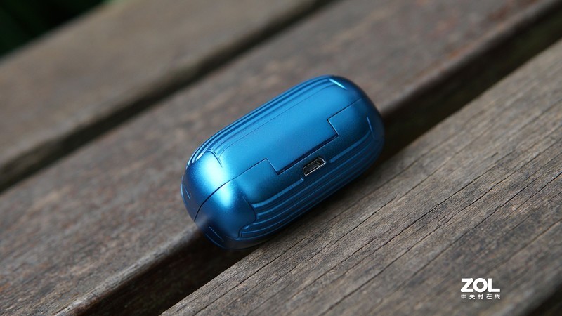 澎湃低频 真无线小钢炮 JBL T280TWS 体验