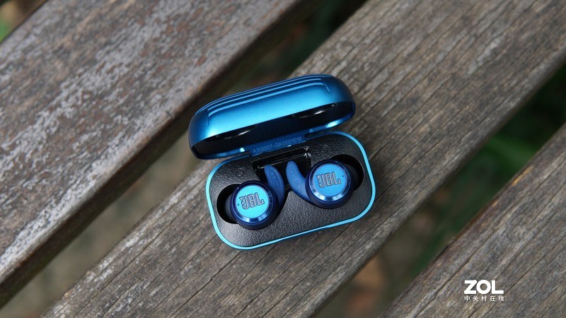 澎湃低频 真无线小钢炮 JBL T280TWS 体验