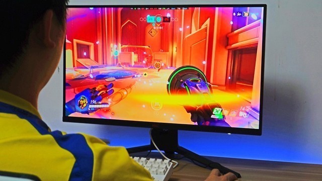 高帧数高色域电竞屏，HKC IG27Q显示器体验