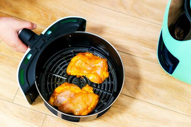 悠伴智能空气炸锅评测：新手小白秒变小厨仙，烹饪省心省时又省力