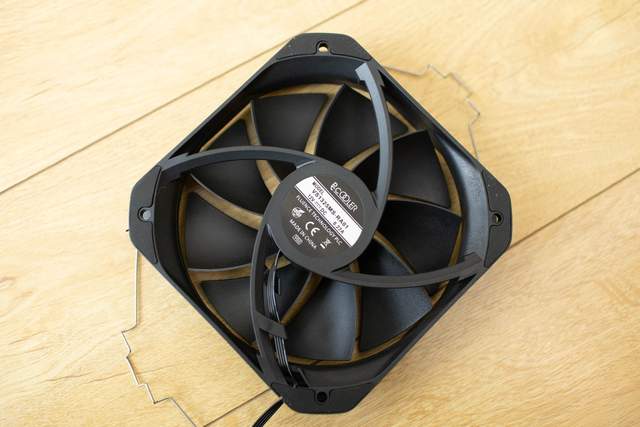 高能低价，“芯”舒畅，三款百元CPU散热器横测