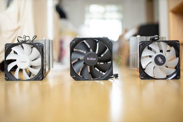 高能低价，“芯”舒畅，三款百元CPU散热器横测