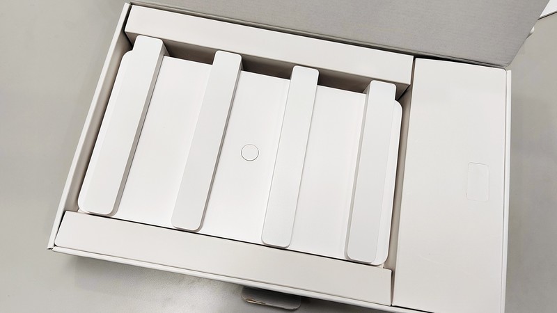 快就一个字！我只说一次！平民WIFI6 荣耀路由4体验！更快！更强！更稳！更便宜！