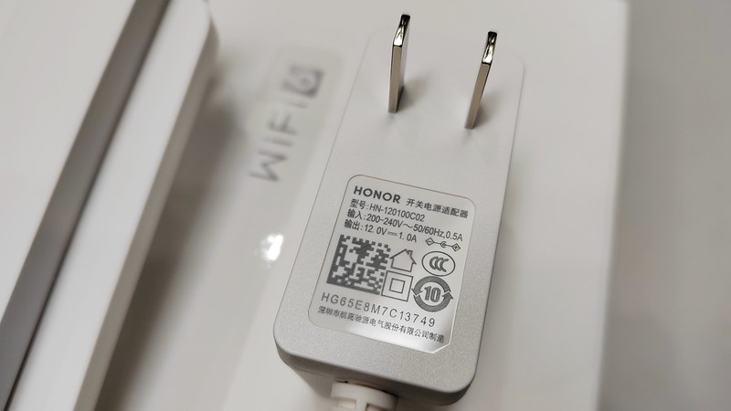 快就一个字！我只说一次！平民WIFI6 荣耀路由4体验！更快！更强！更稳！更便宜！