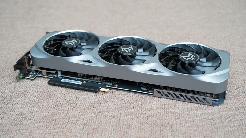 抢到一张RTX3060后，那就用它装一台主机吧