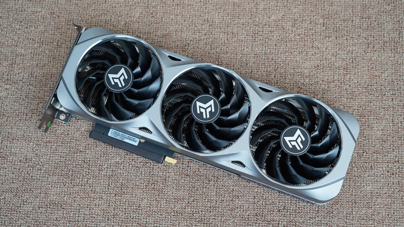 抢到一张RTX3060后，那就用它装一台主机吧