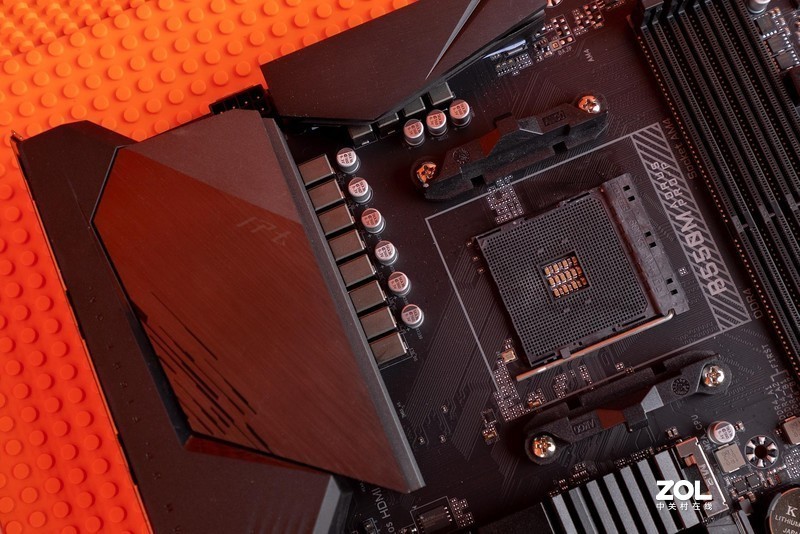 小白也能看懂的PBO和内存X.M.P，技嘉BIOS超频简析