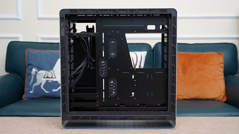 抢到一张RTX3060后，那就用它装一台主机吧