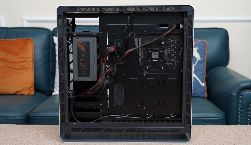 抢到一张RTX3060后，那就用它装一台主机吧