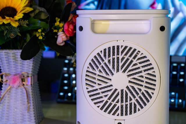 如此小巧的TaoTronics便携暖风机，不仅加热快，风力也很强