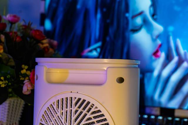 如此小巧的TaoTronics便携暖风机，不仅加热快，风力也很强