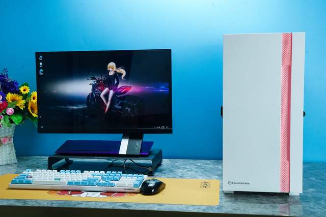 免费帮朋友装机，还丢了两个手办，赔了