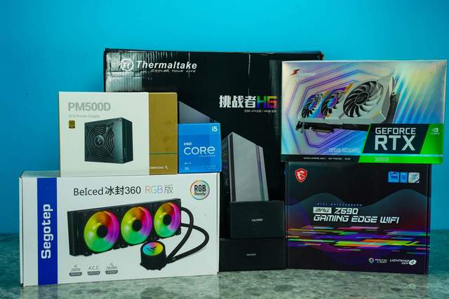 免费帮朋友装机，还丢了两个手办，赔了