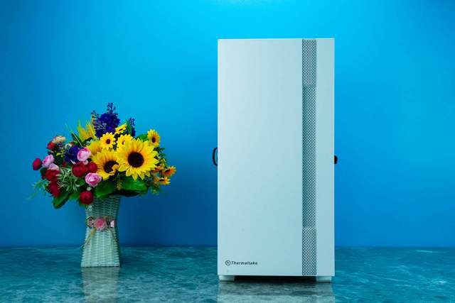 免费帮朋友装机，还丢了两个手办，赔了