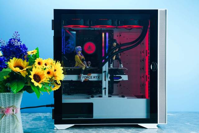 免费帮朋友装机，还丢了两个手办，赔了