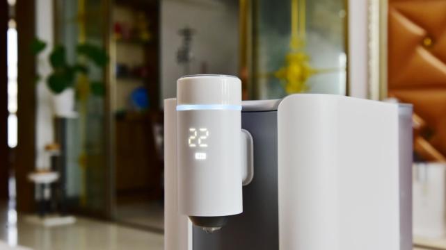 1.8升的净饮机够一家四口人用？魔凡净饮机试用体验