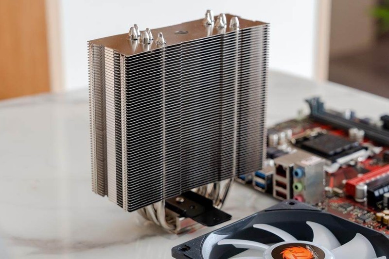 TT TD500P RGB散热器评测：开机后超级炫酷还能高性能散热