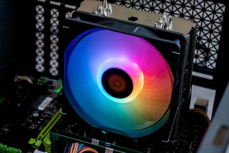 TT TD500P RGB散热器评测：开机后超级炫酷还能高性能散热