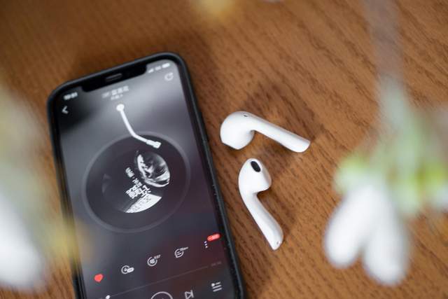 JEET ONE真无线，媲美千元音质，让苹果汗颜