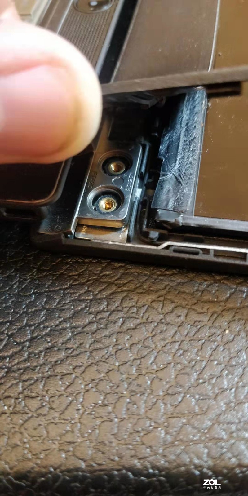 ThinkPad T490 加装4g模块半拆屏走线