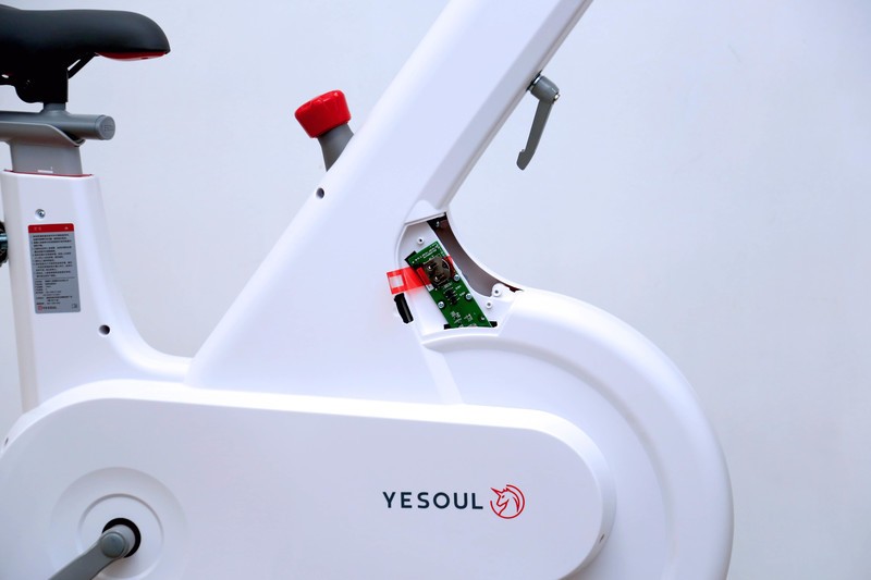 想去健身房？安排在家里同样美滋滋！入手野小兽动感单车M1想说的