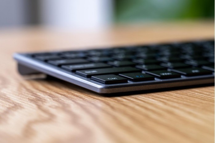 宏碁无线充电键鼠套装体验 有颜值，更实用