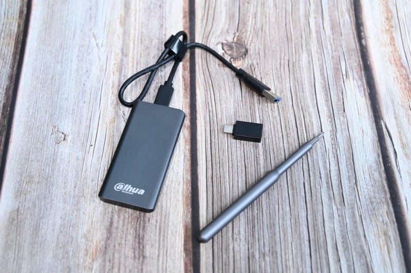 随身携带一块PSSD，快速备份分秒必争，大华T60移动固态硬盘体验