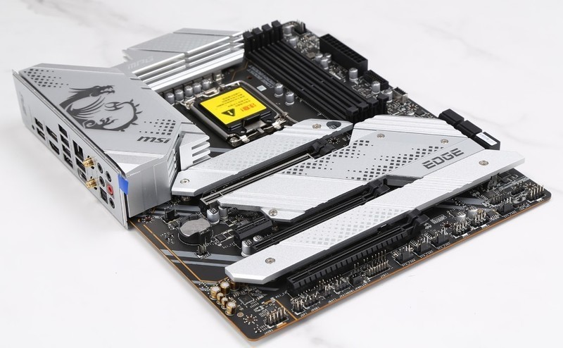 白色颜值好物，九州风神CK560 WH机箱搭配12代i5+RTX3070Ti装机