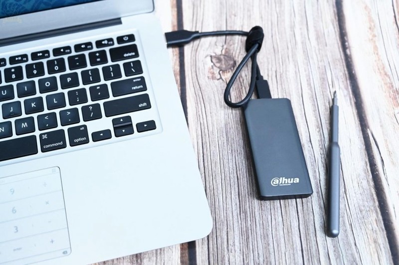 随身携带一块PSSD，快速备份分秒必争，大华T60移动固态硬盘体验