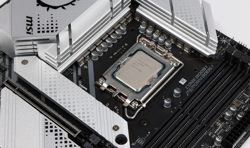 白色颜值好物，九州风神CK560 WH机箱搭配12代i5+RTX3070Ti装机