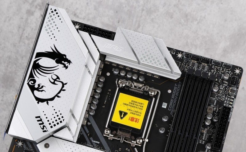 白色颜值好物，九州风神CK560 WH机箱搭配12代i5+RTX3070Ti装机