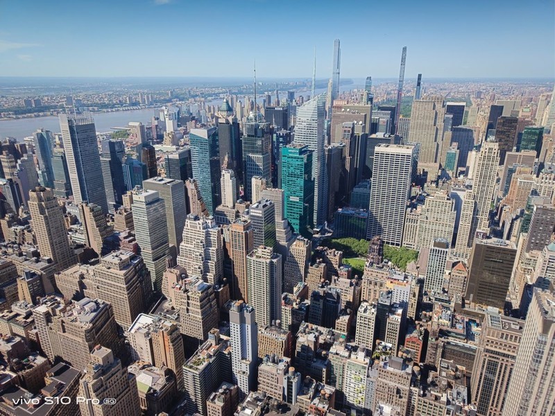 自然柔光人像“照亮我的美”vivo S10系列正式发布