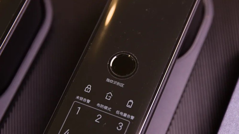 更舒适的开 锁方式，Aqara D100全自动门锁你想拥有吗？