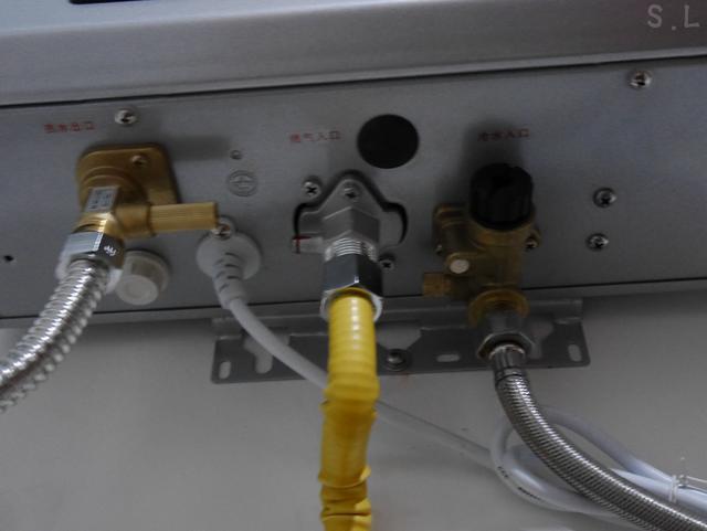 #厨房装修#更安全，更舒适，这是一台更智能的热水器使用篇