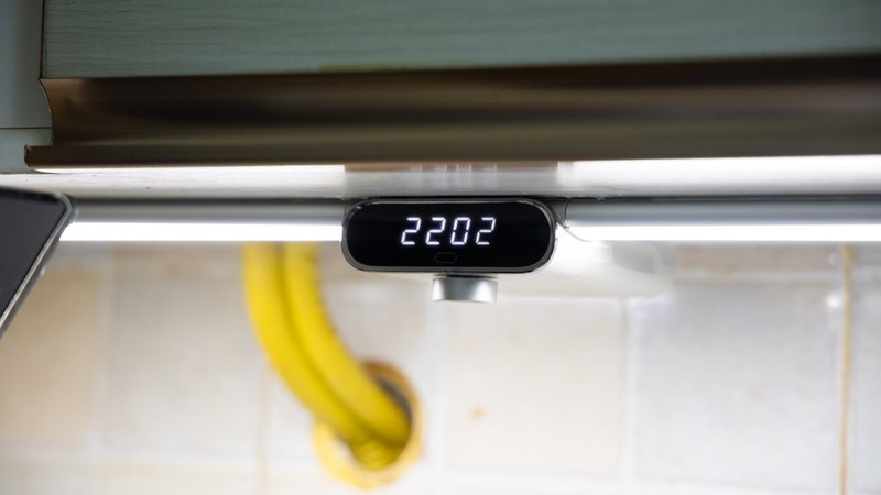 如何让厨房更有氛围？试试这款几光无线橱柜灯