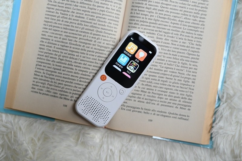 孩子爱的智能听力机，轻松提升英语听说能力，好学多听力熊T3上手