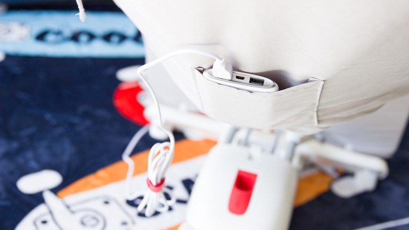 解放双手的哄娃神器，洛贝依多功能弹跳椅评测