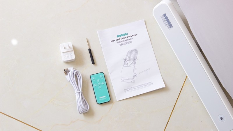 解放双手的哄娃神器，洛贝依多功能弹跳椅评测