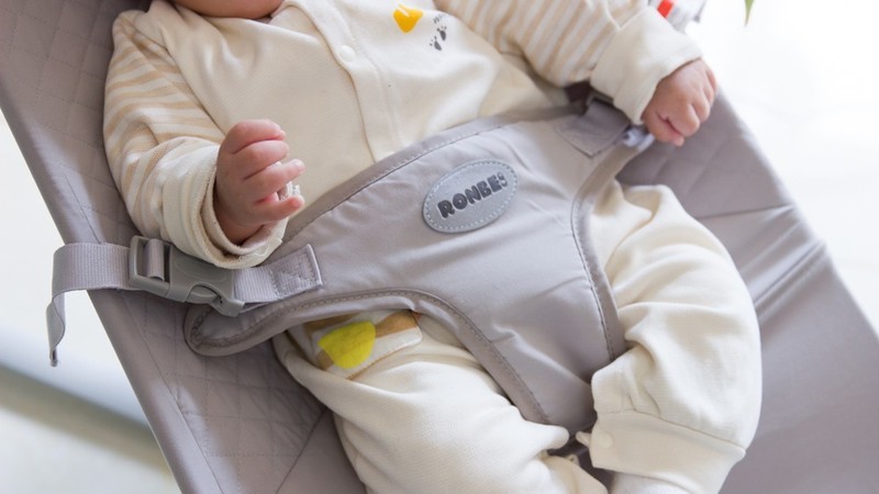 解放双手的哄娃神器，洛贝依多功能弹跳椅评测