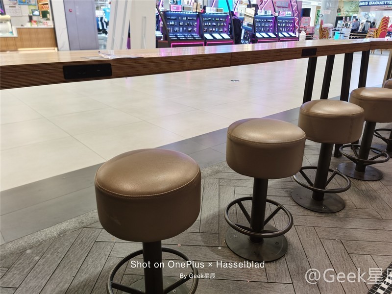 一加9Pro简单测评：游戏性能、高刷屏幕、出色成像！或许很适合你！