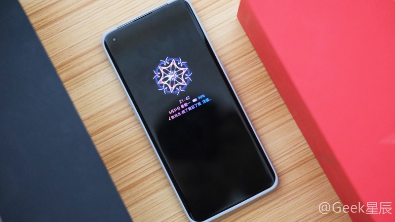 一加9Pro简单测评：游戏性能、高刷屏幕、出色成像！或许很适合你！