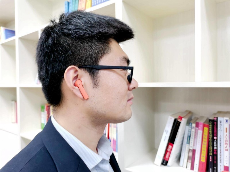 omthing小方盒，懂你耳朵的蓝牙耳机，橙色新鲜上市