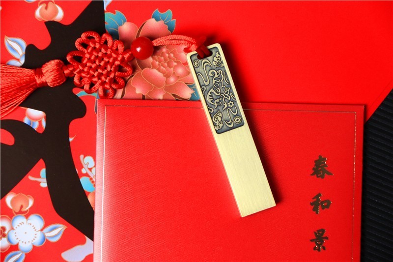 台电牛年生肖U盘上市！读速150M/S，漂亮得不像实力派