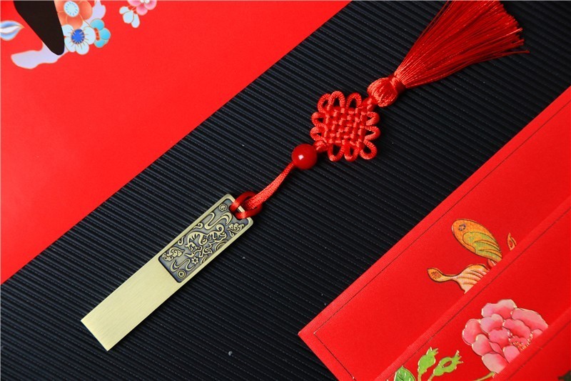 台电牛年生肖U盘上市！读速150M/S，漂亮得不像实力派