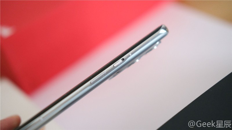 一加9Pro简单测评：游戏性能、高刷屏幕、出色成像！或许很适合你！