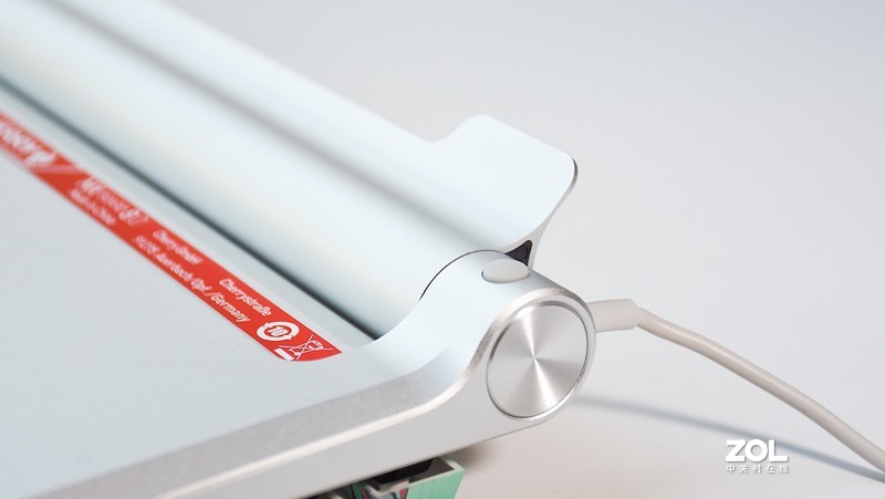 国风配色 扎实体验丨樱桃MX BOARD 8.0机械键盘