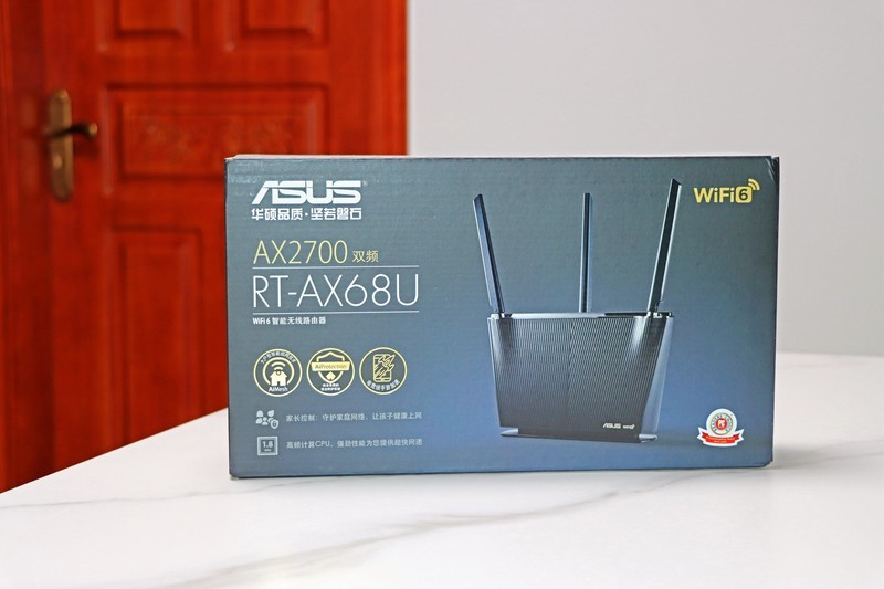 华硕 RT-AX68U，能否撼动经典型号 AC66UB1？