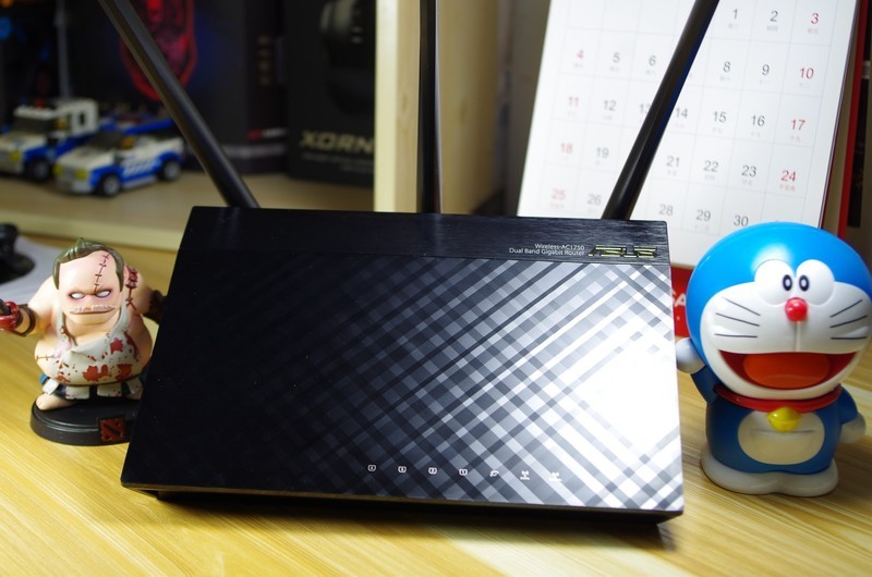 华硕 RT-AX68U，能否撼动经典型号 AC66UB1？